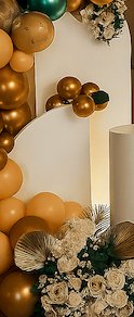 Additional backdrop (20*100cm) with balloon arch decorated with flowers