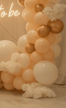Flower bouquet on the balloon