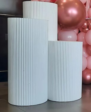 Extra cake table