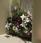 Dicorate mirror with flower