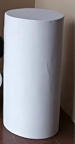 White cake table