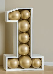 Number stand with balloon