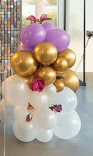 Balloon stand decorated with flowers