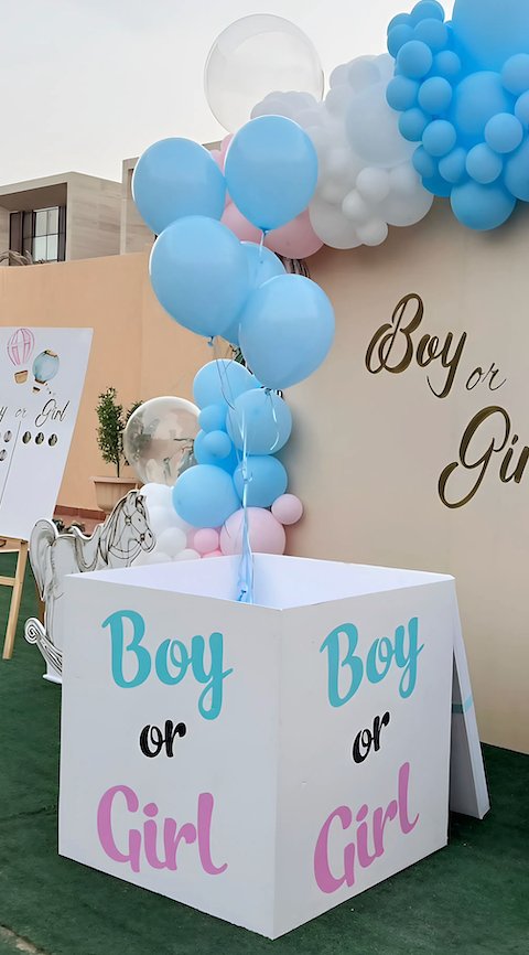Baby Reveal box with Balloon