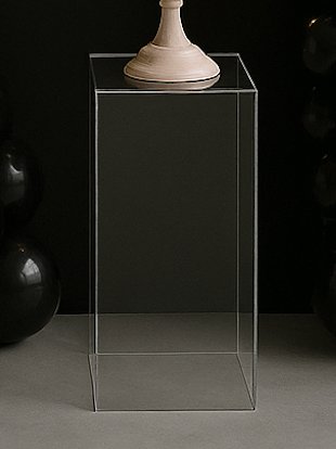 Acrylic cake table