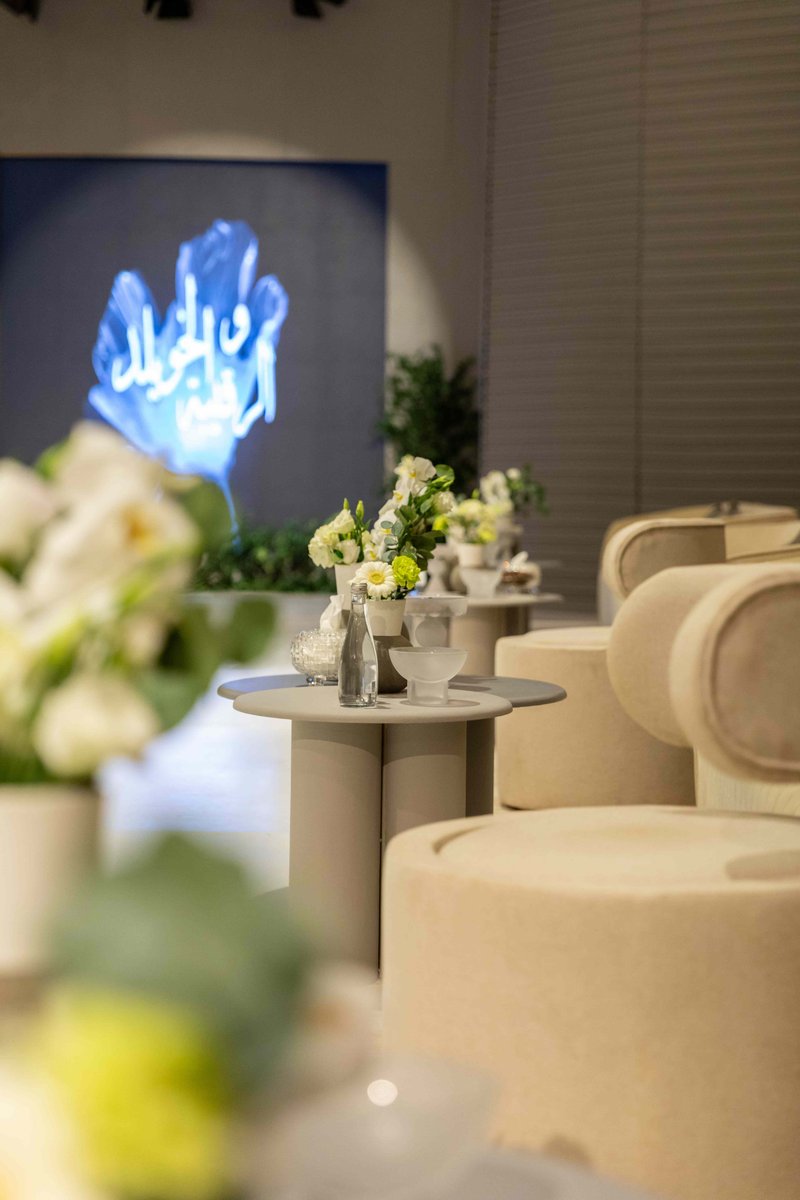 فوتوغراف فقط